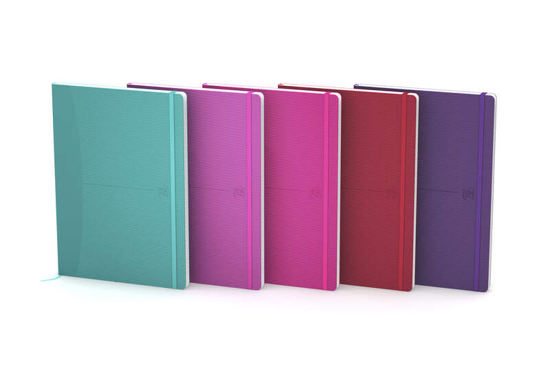 Oxford Signature A5 Cuaderno Cosido - Tapa de Goma Flexible - 80 Hojas Lisas - Colores Surtidos - Cantidad: 5 - Prinkweb